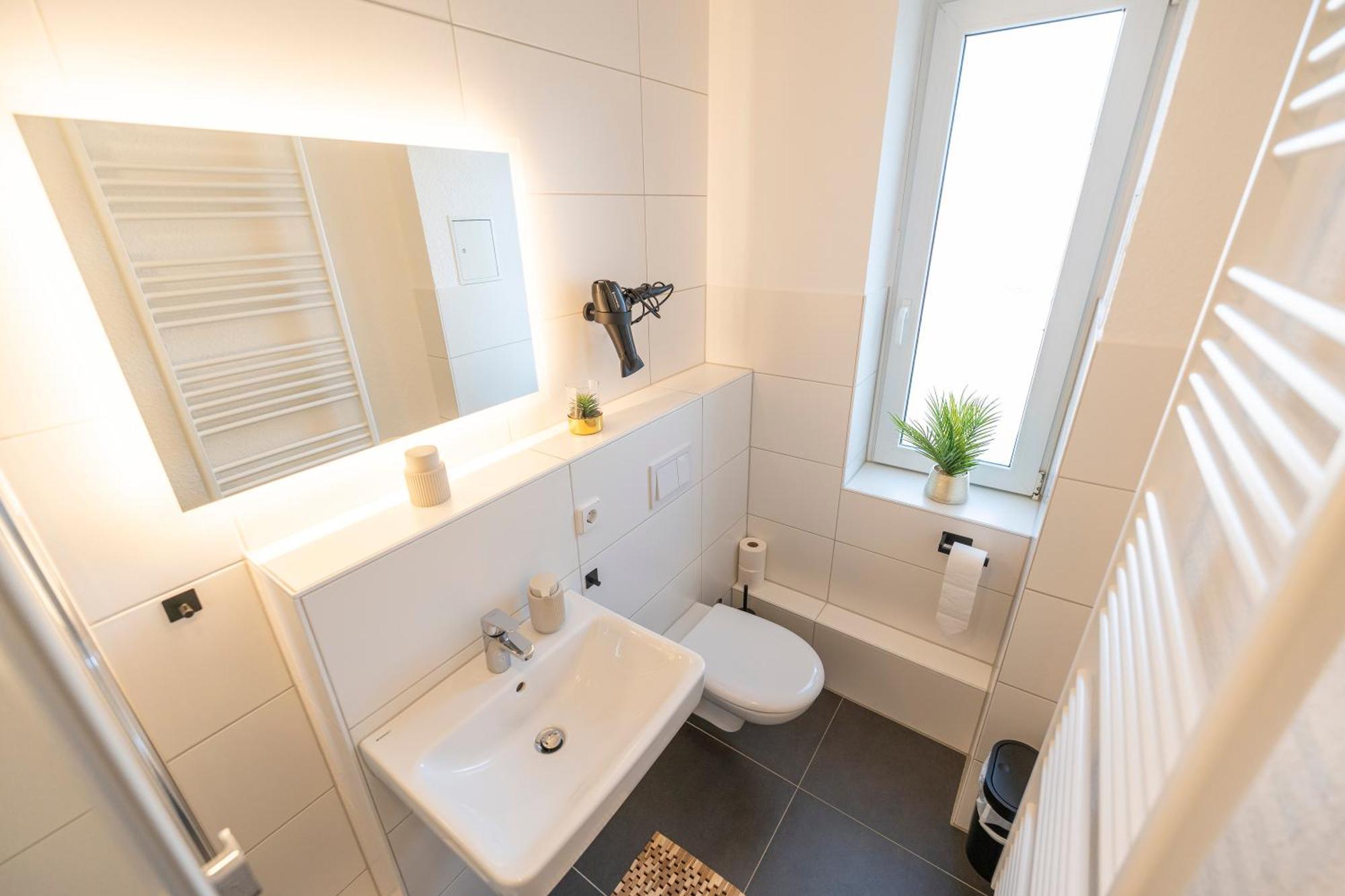 Rr - Central Apartment 80Qm - Balcony - Washer Magdeburg Exterior photo